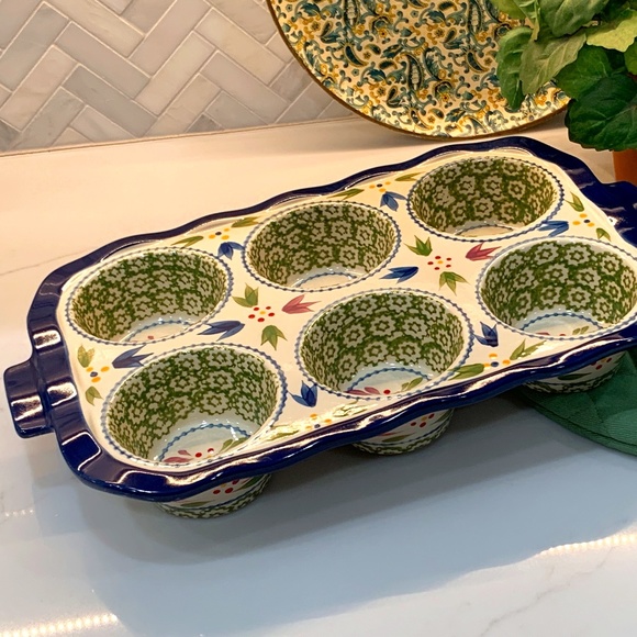 Temp-Tations by Tara Old World Green Muffin with Gorgeous Cobalt Blue Border - Picture 2 of 13